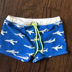 Mini Boden 5-6t swim shorts